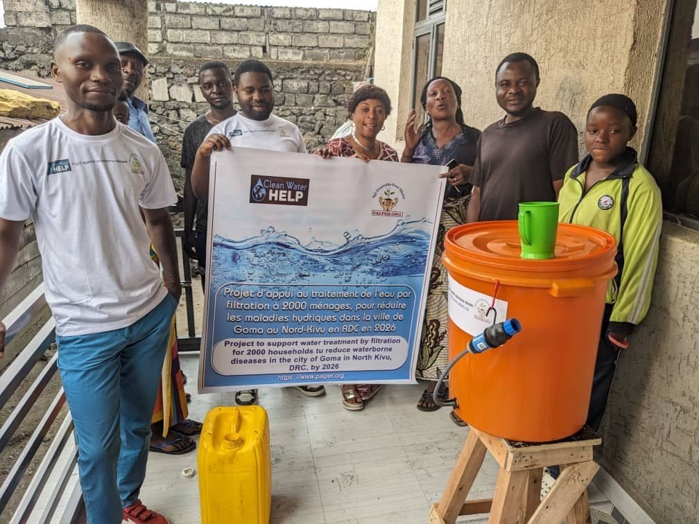 A shared filter handed over to neighboring households in Goma, DR Congo